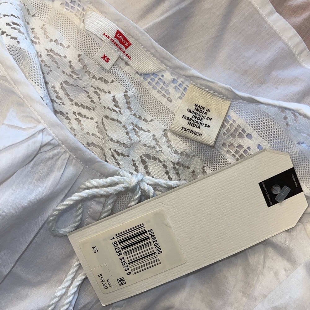 NWT Woman’s White Embroidered Boho Blouse - Picture 10 of 10